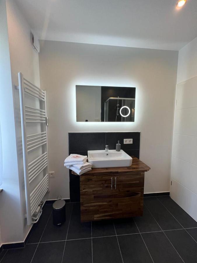 Zentrale Und Schoene Ferienwohnung II Любек Екстериор снимка